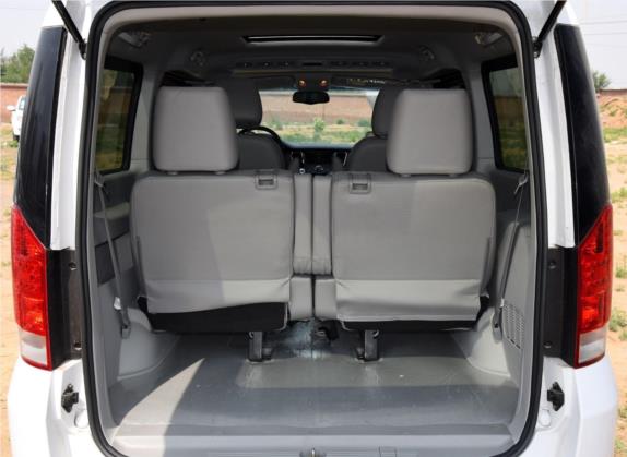 瑞风M5 2016款 2.0T 汽油手动公务版 车厢座椅   后备厢