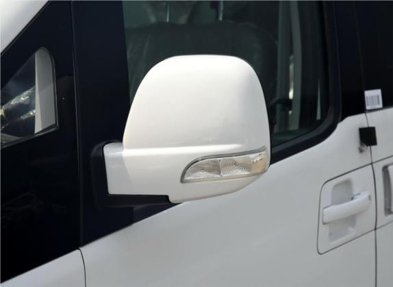 瑞风M5 2016款 2.0T 汽油自动商务版 外观细节类   外后视镜