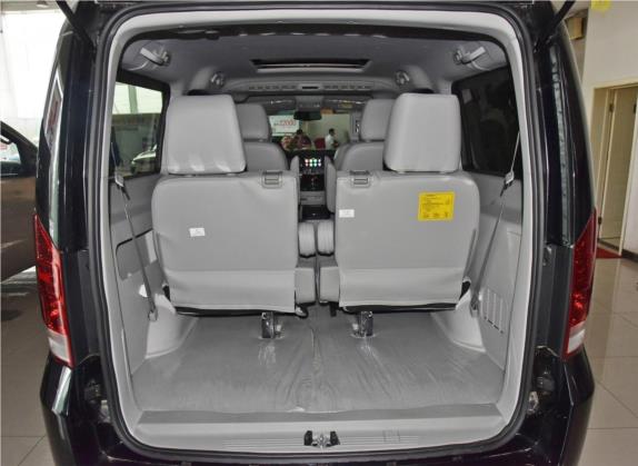 瑞风M5 2017款 2.0T 汽油手动公务版 车厢座椅   后备厢