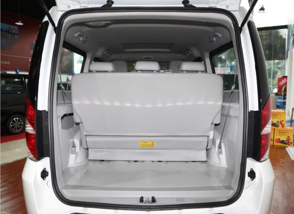瑞风M5 2021款 2.0T 柴油手动版 国VI 车厢座椅   后备厢