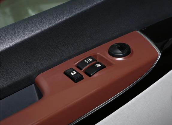 瑞风M5 2021款 2.0T 柴油手动版 国VI 车厢座椅   门窗控制