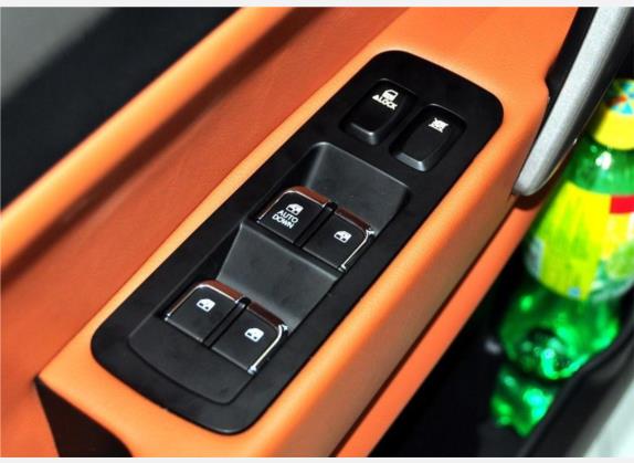 瑞风S5 2013款 1.8T 手动尊享版 车厢座椅   门窗控制