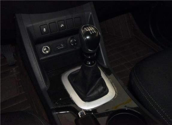 瑞风S5 2015款 1.5T 手动精英型 中控类   挡把