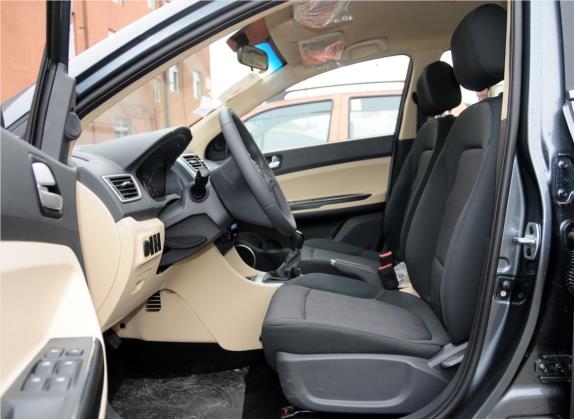 和悦A30 2013款 1.5L 手动舒适型 国IV 车厢座椅   前排空间