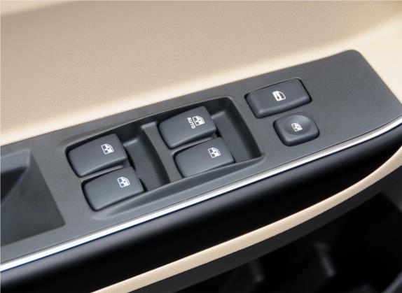和悦A30 2013款 1.5L 手动舒适型 国IV 车厢座椅   门窗控制