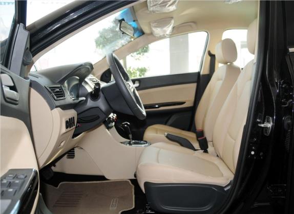 和悦A30 2013款 1.5L CVT豪华型 国IV 车厢座椅   前排空间