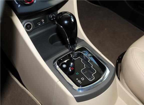 和悦A30 2013款 1.5L CVT豪华型 国IV 中控类   挡把