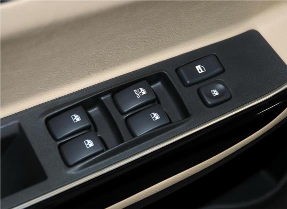 和悦A30 2013款 1.5L CVT豪华型 国IV 车厢座椅   门窗控制