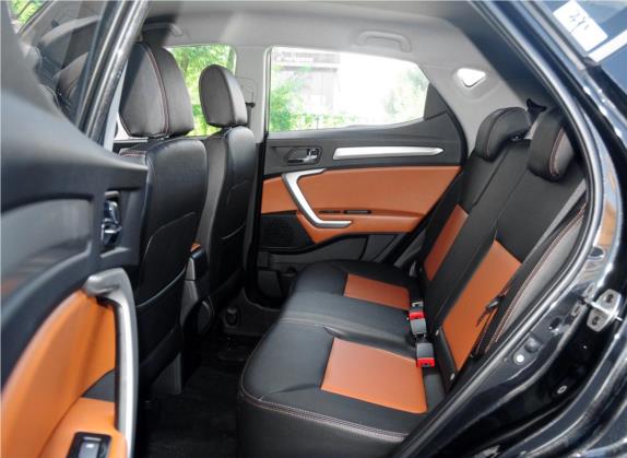 瑞风S3 2014款 1.5L 手动豪华智能型 车厢座椅   后排空间