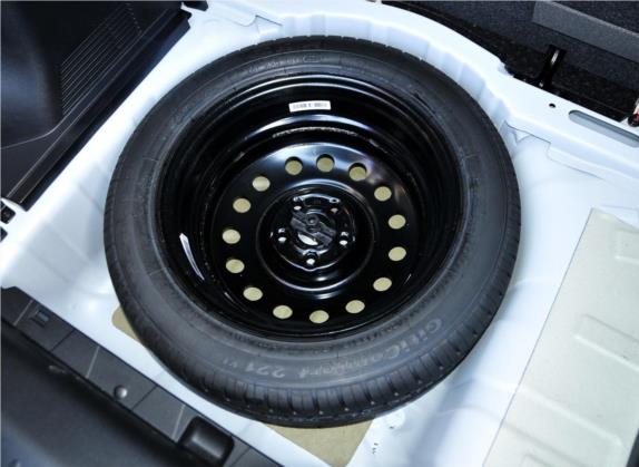 瑞风S3 2014款 1.5L 手动豪华型 其他细节类   备胎