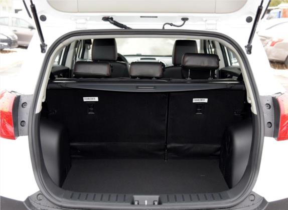 瑞风S3 2016款 1.5L CVT豪华智能型 车厢座椅   后备厢