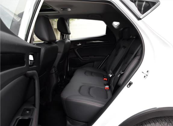 瑞风S3 2017款 1.6L CVT智能互联型 车厢座椅   后排空间