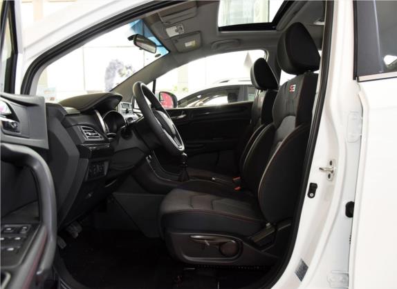 瑞风S3 2018款 智驱版 1.5L 手动豪华型 车厢座椅   前排空间