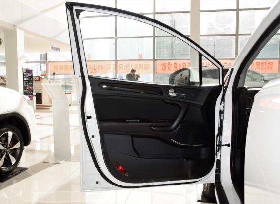 瑞风S3 2018款 智驱版 1.6L CVT豪华型 车厢座椅   前门板