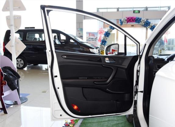 瑞风S3 2018款 定制版 1.6L CVT豪华型 车厢座椅   前门板