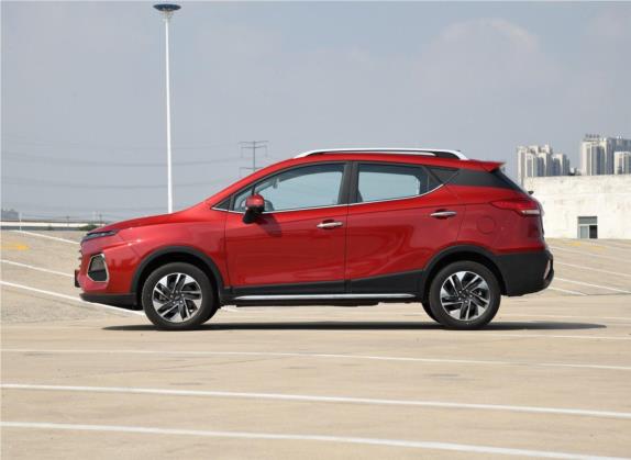 瑞风S3 2020款 1.5L 手动探索型 外观   正侧