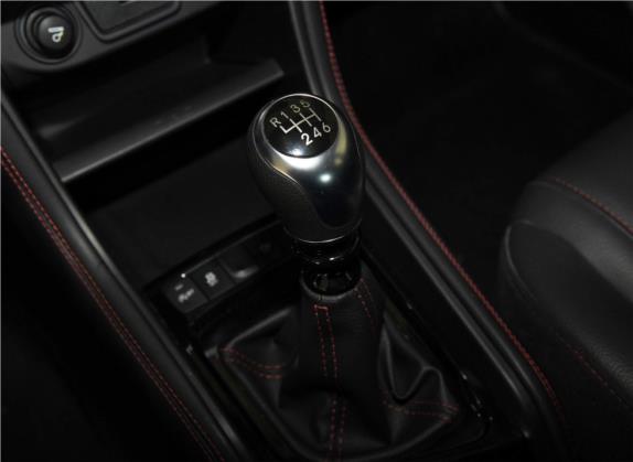 瑞风S3 2020款 1.5L 手动探索型 中控类   挡把
