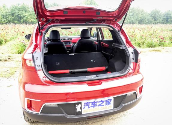 瑞风S2 2015款 1.5L CVT豪华智能型 车厢座椅   后备厢
