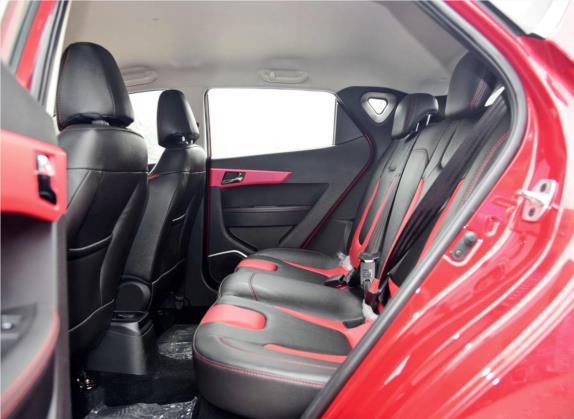 瑞风S2 2015款 1.5L 手动豪华智能型 车厢座椅   后排空间
