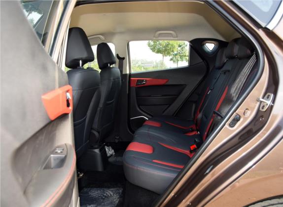 瑞风S2 2017款 1.5L 手动豪华智能型 车厢座椅   后排空间