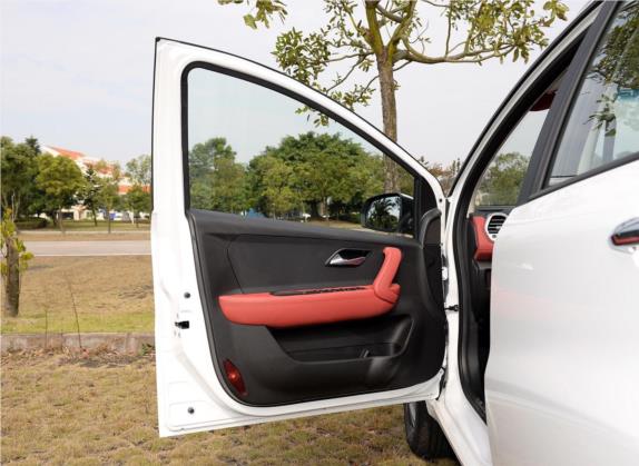 瑞风S2mini 2017款 1.3L 运动版 车厢座椅   前门板