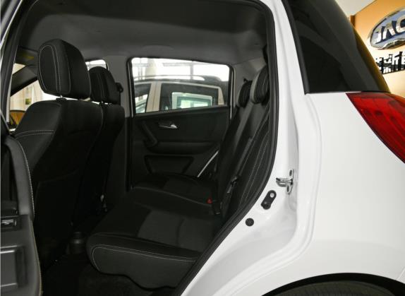 江淮iEV6E 2019款 运动版 iEV6E 豪华型精装版 车厢座椅   后排空间