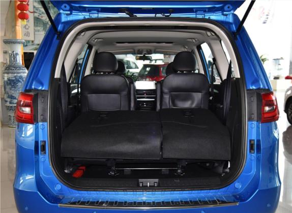 瑞风R3 2018款 1.6L 手动豪华天窗型 车厢座椅   后备厢