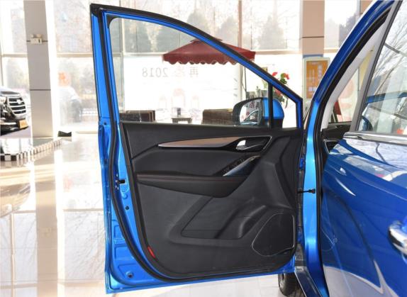 瑞风R3 2018款 1.6L CVT豪华智能型 车厢座椅   前门板