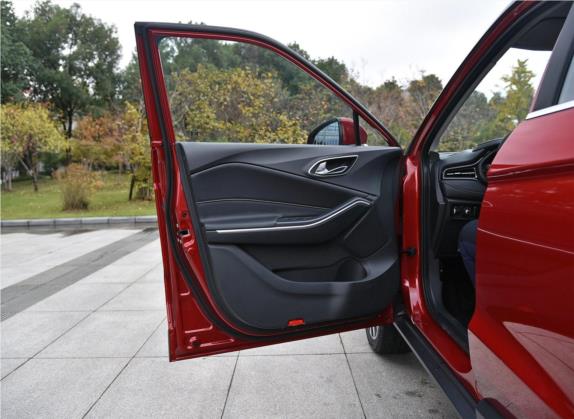 瑞风S4 2019款 1.6L 手动梦想型 车厢座椅   前门板