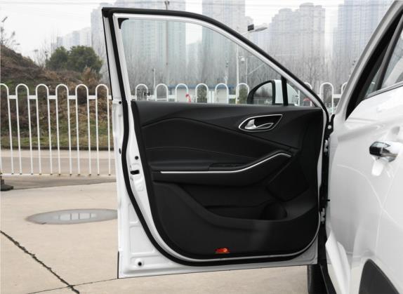 瑞风S4 2019款 1.6L 手动超越型 车厢座椅   前门板