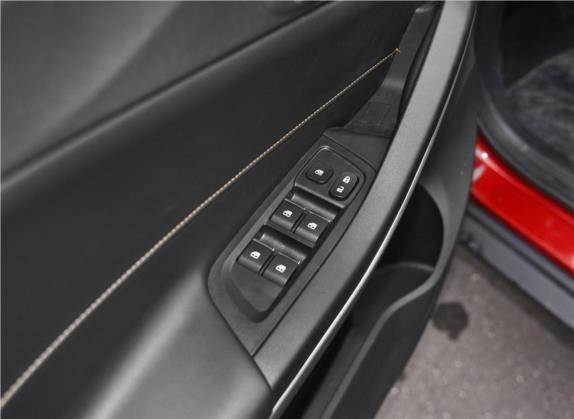 瑞风S4 2019款 1.6L CVT梦想型 车厢座椅   门窗控制