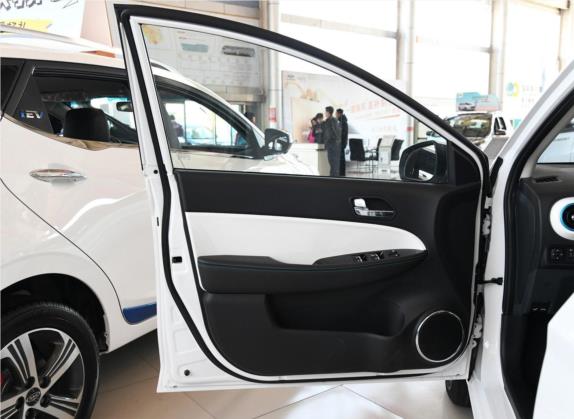 江淮iEV7 2019款 iEV7L 豪华智能型精装版 车厢座椅   前门板