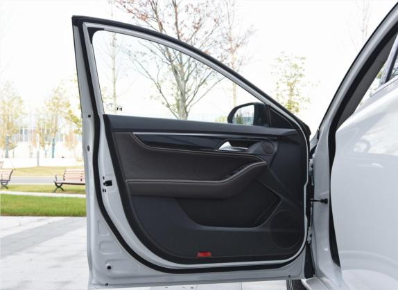 嘉悦A5 2020款 1.5T 手动超越型 车厢座椅   前门板
