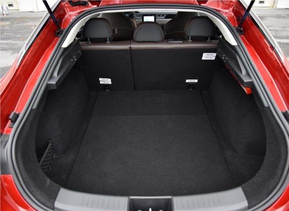 嘉悦A5 2020款 1.5T CVT超越型 车厢座椅   后备厢