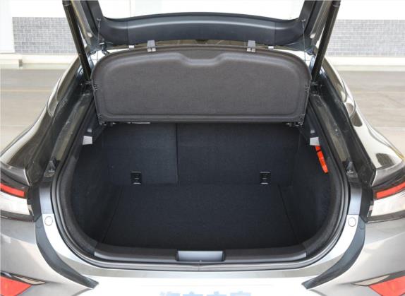 嘉悦A5 2020款 1.5T CVT超越+型 车厢座椅   后备厢