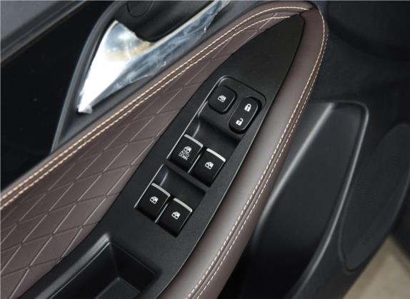 嘉悦A5 2020款 1.5T CVT超越+型 车厢座椅   门窗控制