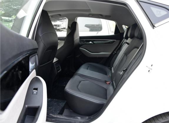 江淮iC5 2020款 豪华尊贵版 车厢座椅   后排空间