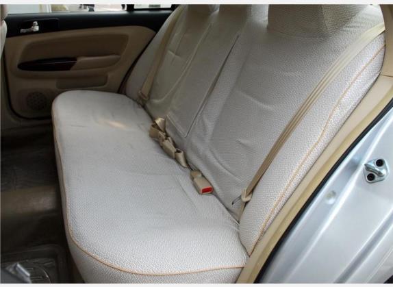 宾悦 2008款 2.0L 手动舒适型 车厢座椅   后排空间