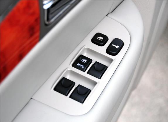 宾悦 2011款 1.8L 手动精英型 车厢座椅   门窗控制