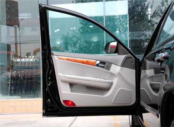 宾悦 2012款 2.0L 自动尊崇型 车厢座椅   前门板