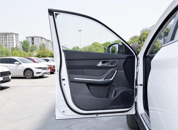 嘉悦X7 2020款 1.5TGDI 自动自由型 车厢座椅   前门板