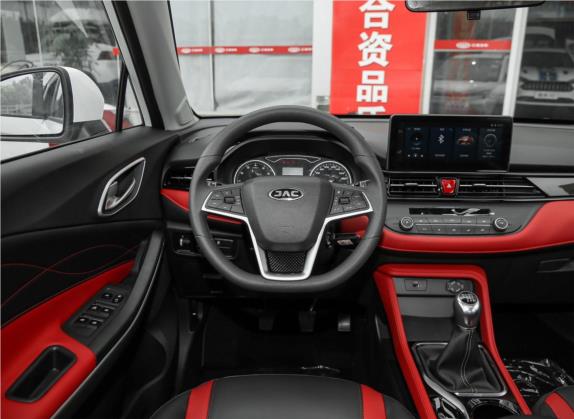 嘉悦X4 2020款 1.5T 手动精英型 中控类   驾驶位