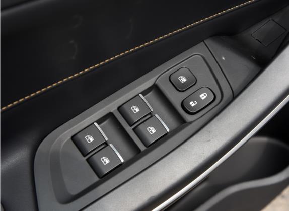 嘉悦X4 2020款 1.5T CVT超越型 车厢座椅   门窗控制