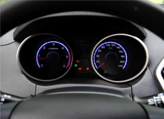瑞鹰 2012款 1.9CTI 两驱柴油版 中控类   仪表盘