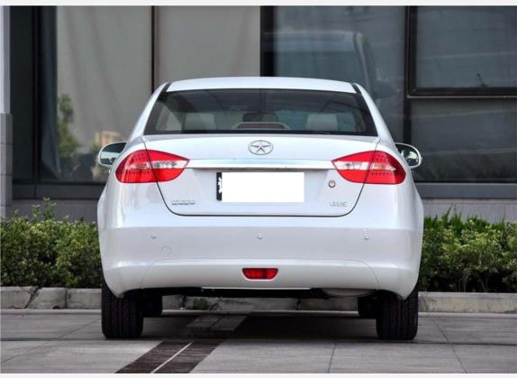 和悦 2010款 1.5L 手动尊贵型 外观   正后