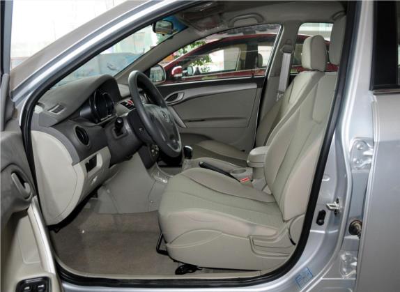 和悦 2012款 1.5L 手动舒适型 车厢座椅   前排空间