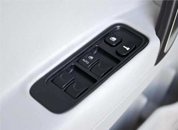 和悦 2014款 1.5L 手动豪华型 国IV 车厢座椅   门窗控制