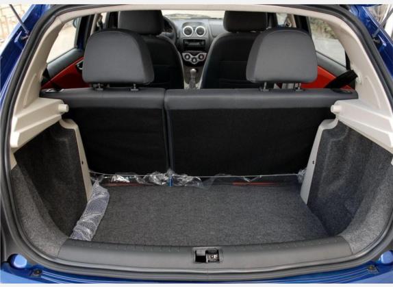 同悦RS 2009款 RS 1.3L 手动舒适型 车厢座椅   后备厢