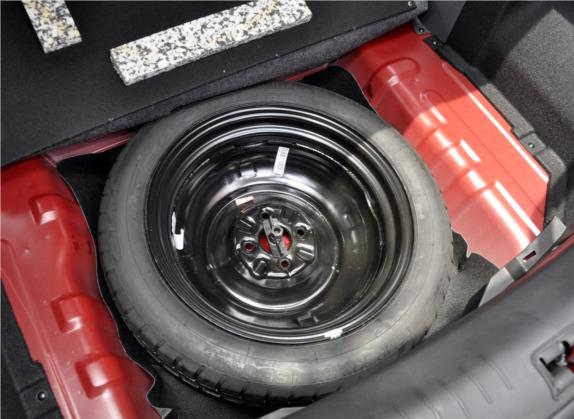 同悦RS 2012款 Cross 1.3L 手动尚动豪华型 其他细节类   备胎