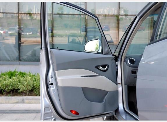 瑞风M2 2010款 1.8L MT尊贵型 车厢座椅   前门板